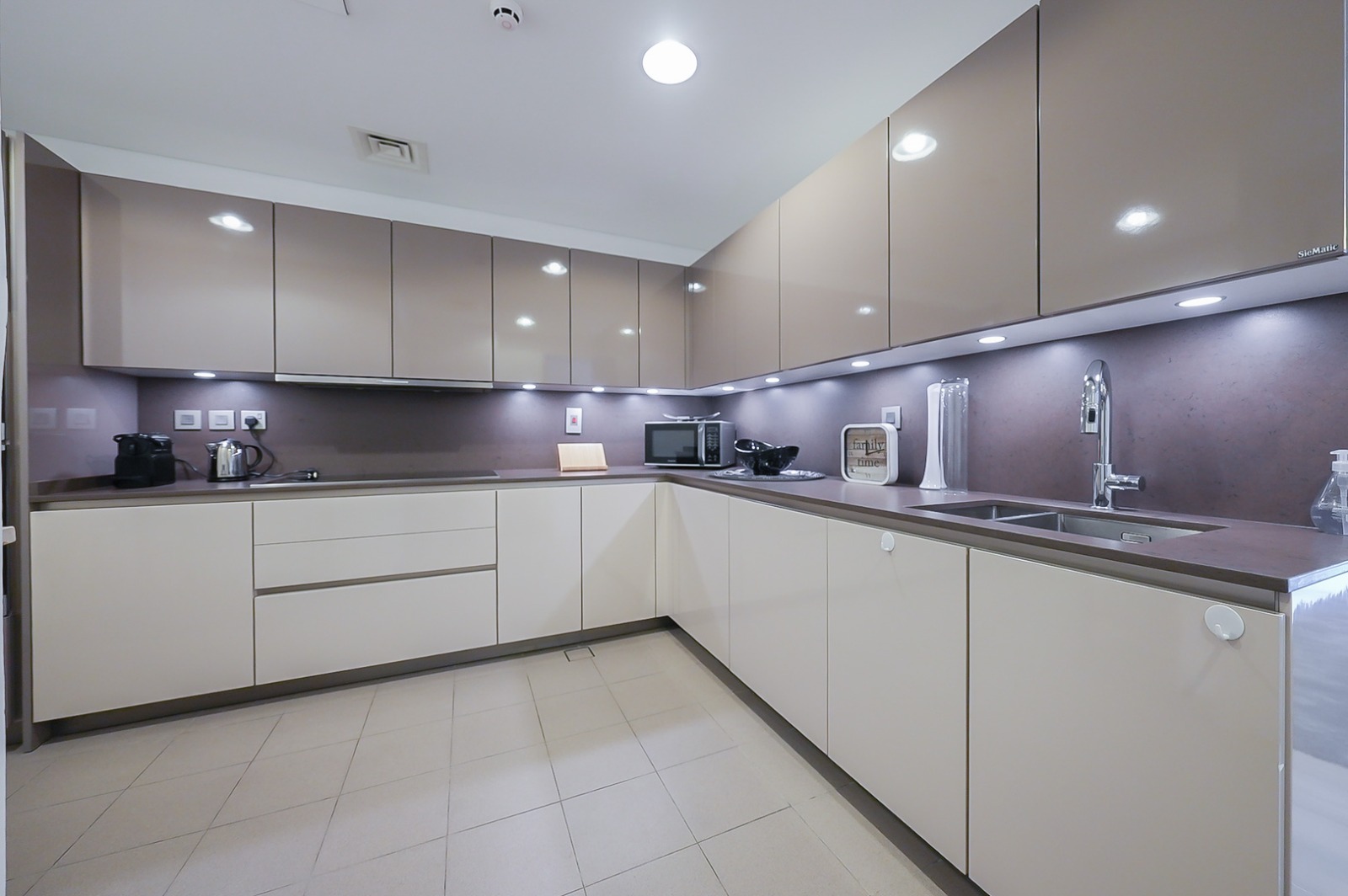 The 8 Residences I 4-Bedrooms I Penthouse I For Rent