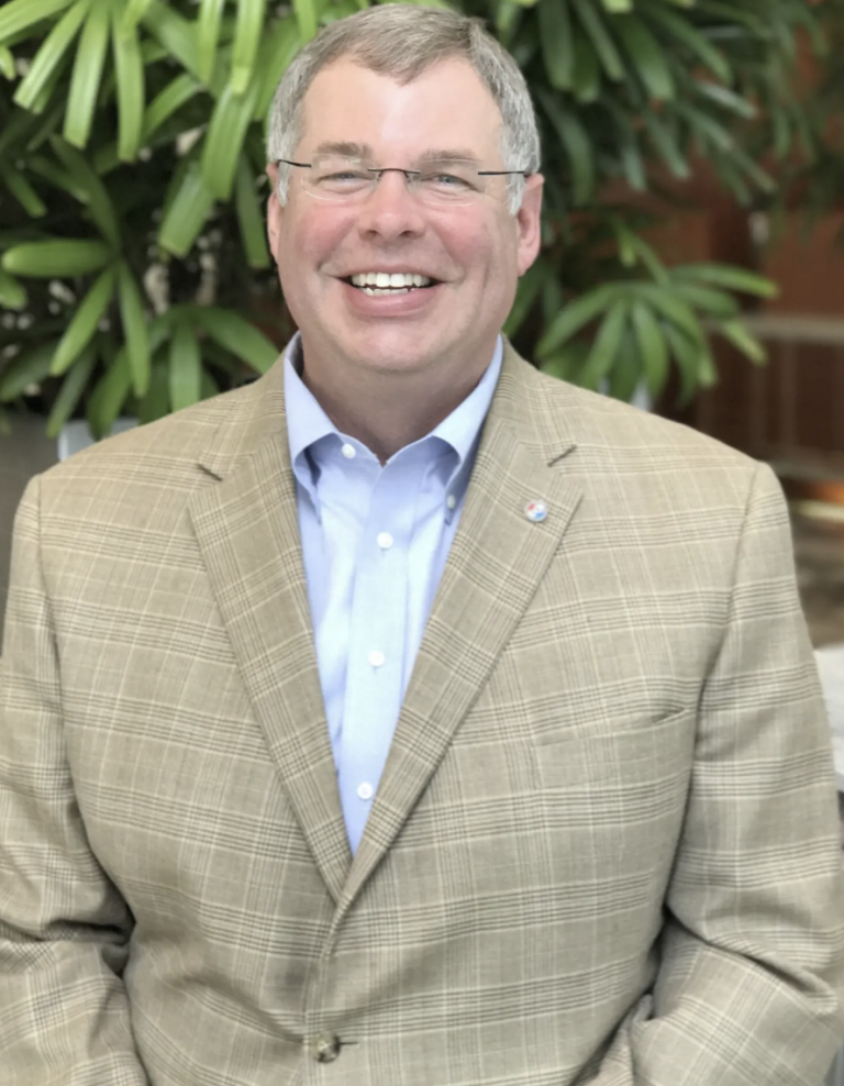 Four questions to an author: Broker shares tips on breaking into, succeeding in industry